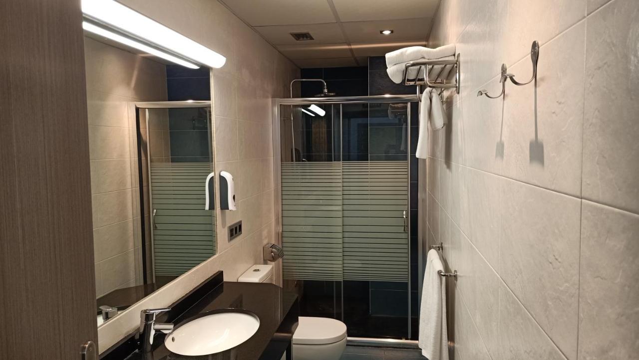 Tresanea Apartamentos Ituren Екстер'єр фото